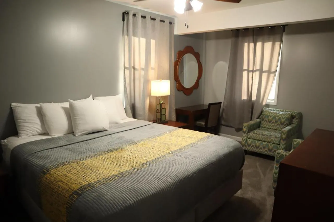 Holiday home Luxury Estate 13Bedrooms With Pool, Hot Tub, Sauna, Bar Memphis United States