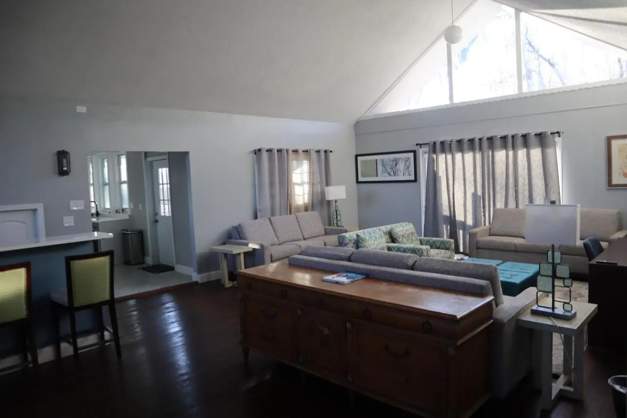 ממפיס Luxury Estate 13Bedrooms With Pool, Hot Tub, Sauna, Bar 0*,  ארצות הברית