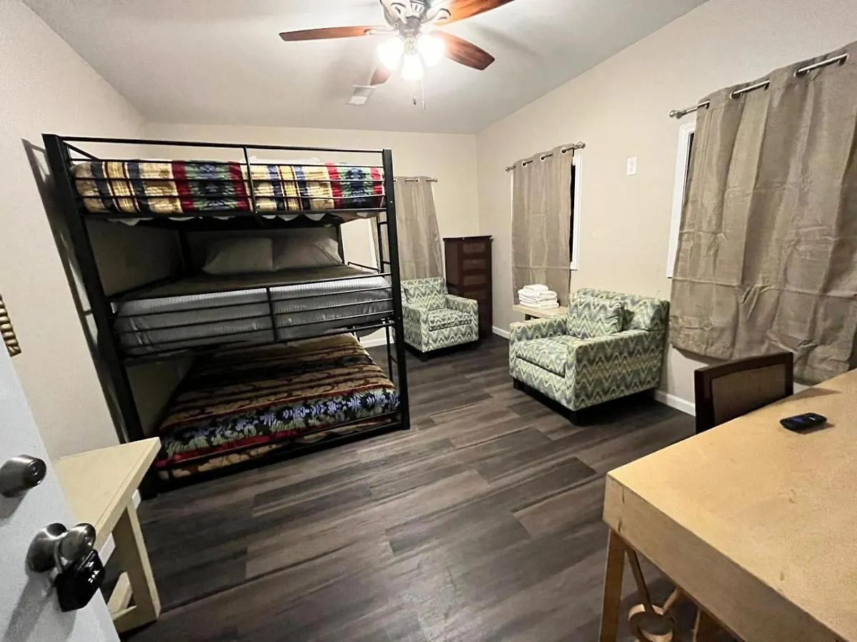 בית נופש ממפיס Luxury Estate 13Bedrooms With Pool, Hot Tub, Sauna, Bar